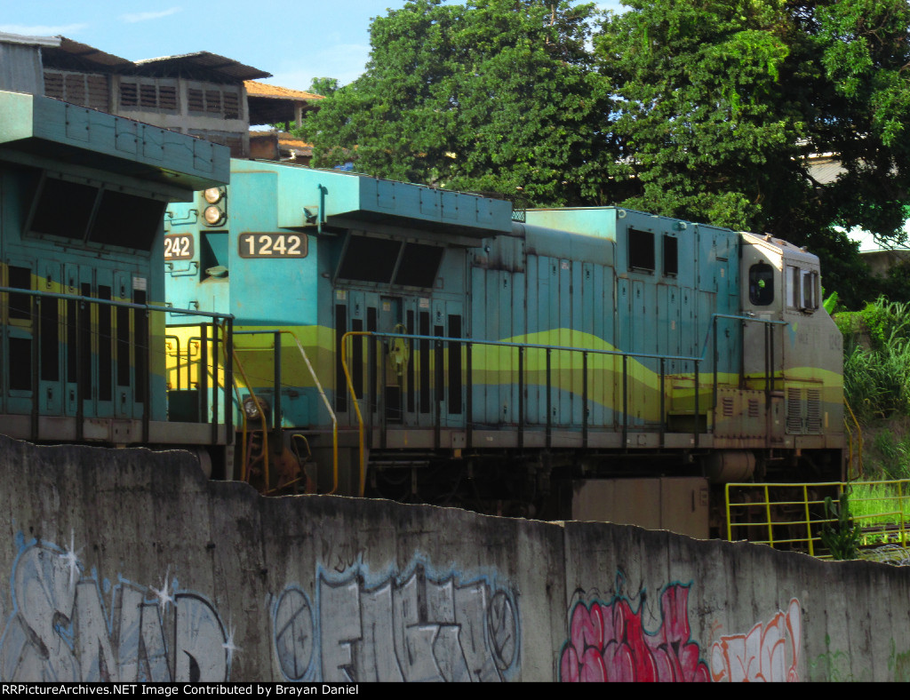 EFVM 1242